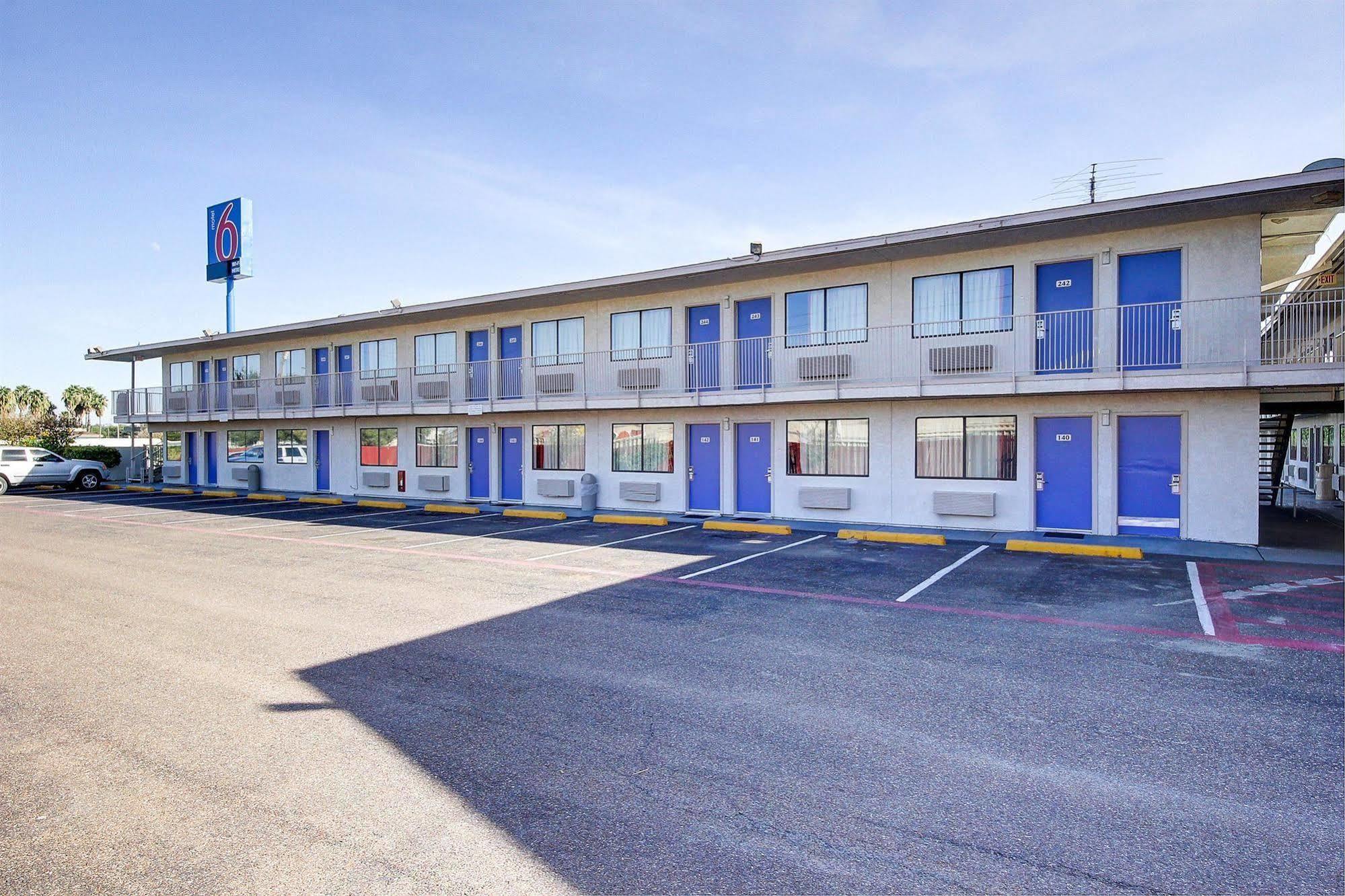 Motel 6-Laredo, Tx - South Buitenkant foto